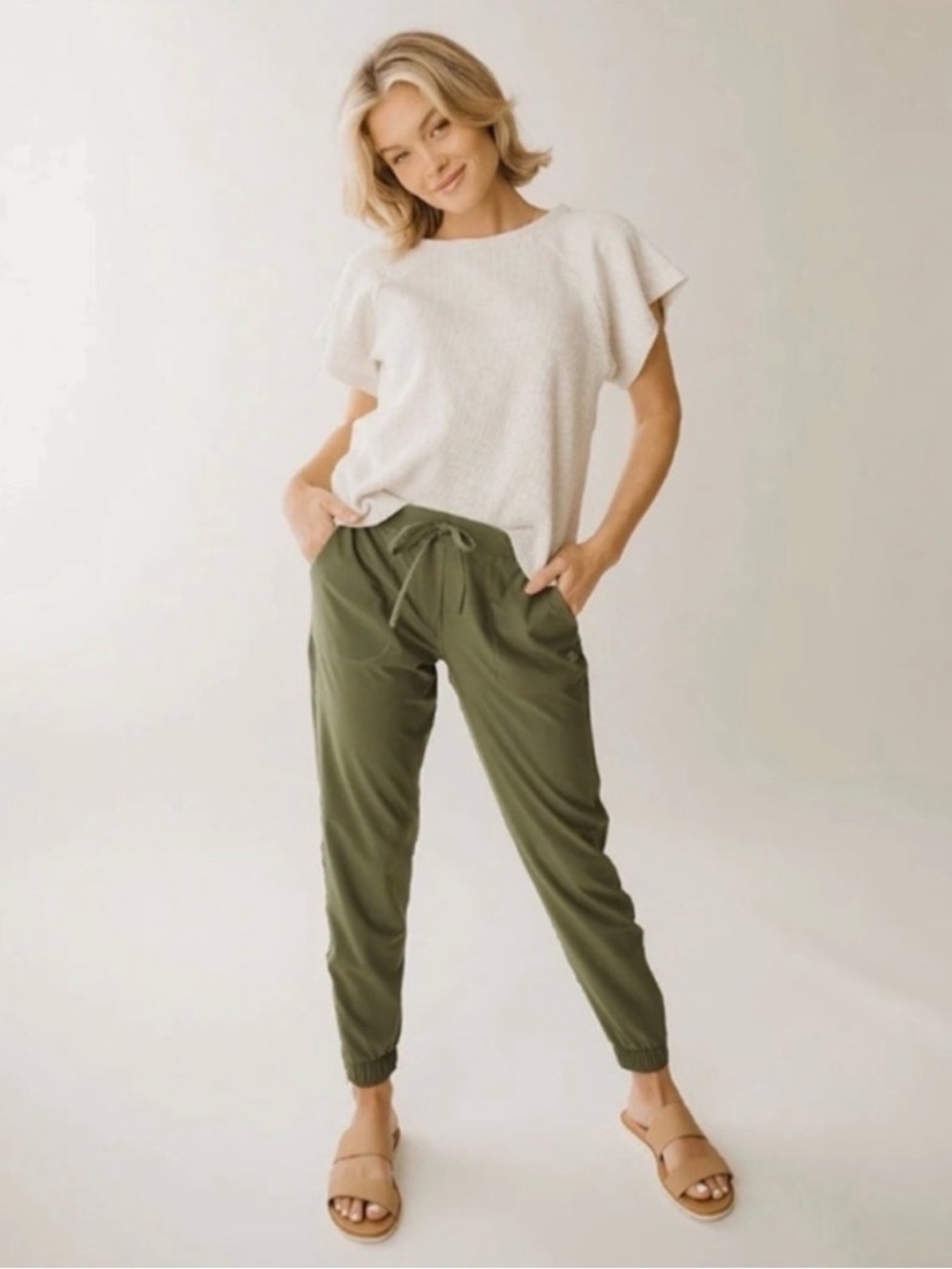 Albion Jetsetter Jogger in Green - Size Small